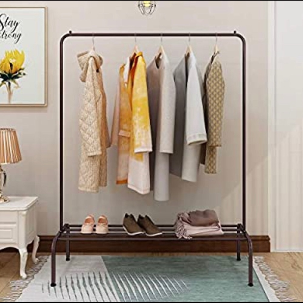 Meet your Posher, Avalise